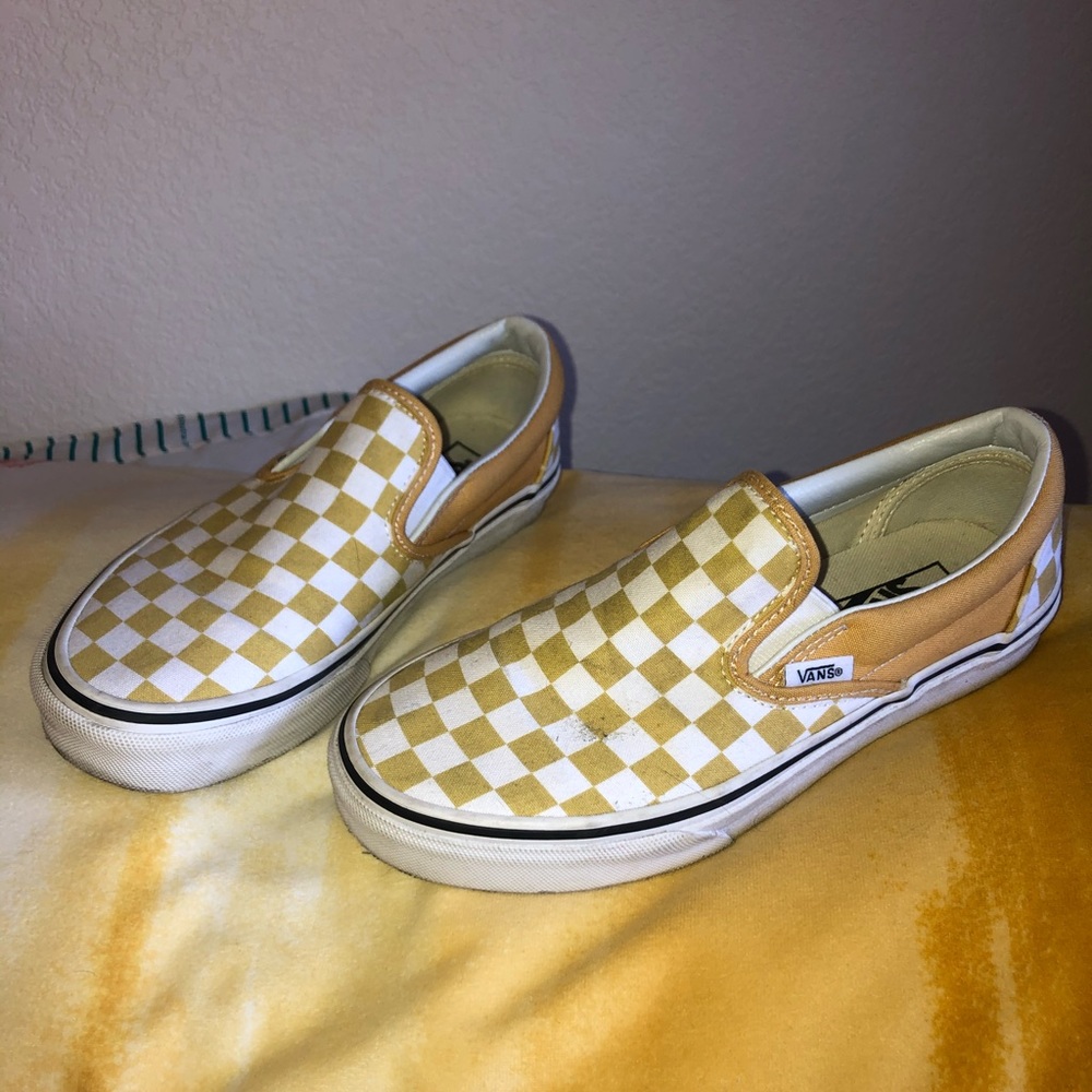 Classic Slip On Checkered Vans (Ocre)